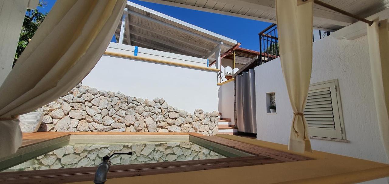 Casa Vacanze "Il Carrubo" Gagliano del Capo Kültér fotó