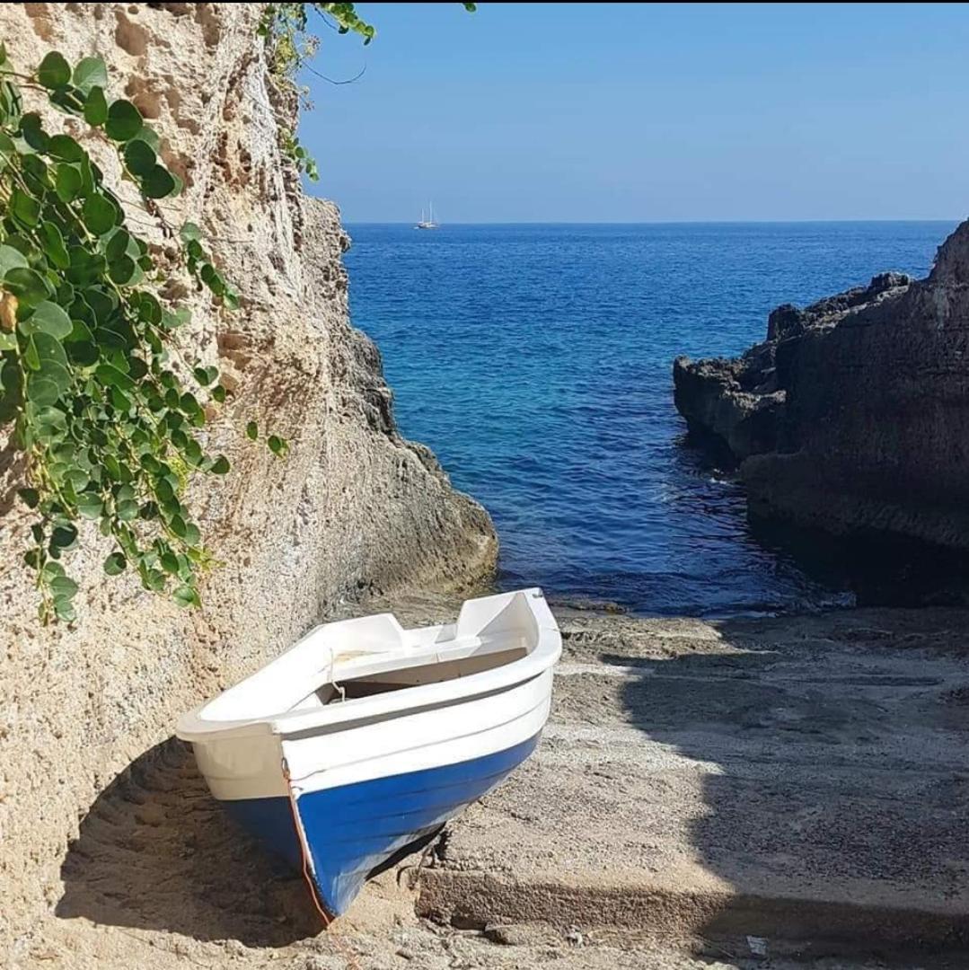 Casa Vacanze "Il Carrubo" Gagliano del Capo Kültér fotó